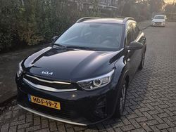 Zwart Gebruikt 2022 Kia Stonic SUV | € 15.000 (Super prijs)