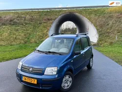Blauw, metallic lak Gebruikt 2004 Fiat Panda Dynamic Hatchback | € 1.495 (Eerlijke prijs)