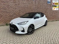 Wit Gebruikt 2023 Toyota Yaris Hybrid Sport Hatchback | € 26.750 (Eerlijke prijs)