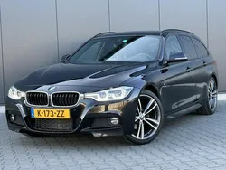 Zwart, metallic lak Gebruikt 2017 BMW 318 M Sport Stationwagen | € 17.995 (Eerlijke prijs)