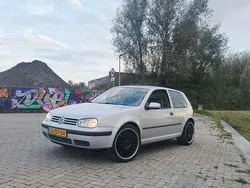 Zilver Gebruikt 2000 VW Golf IV Trendline Hatchback | € 2.000 (Iets duurder)