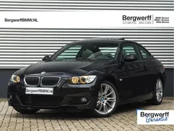 Zwart Gebruikt 2007 BMW 330 M Sport Coupé | € 26.875