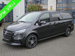 Grijs (metallic) Gebruikt 2024 Mercedes V300 Exclusive MPV | € 83.950