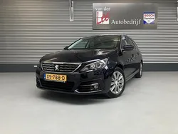 Blauw Gebruikt 2019 Peugeot 308 Premium Stationwagen | € 9.950 (Goede deal)