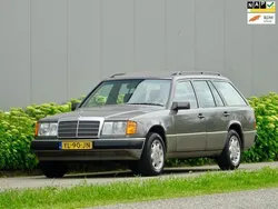 Beige Gebruikt 1990 Mercedes 200 MPV | € 6.940