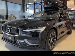 Zwart Nieuw 2025 Volvo V60 Stationwagen | € 55.995 (Eerlijke prijs)
