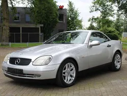 Zilver, metallic lak Gebruikt 1998 Mercedes SLK230 Cabriolet | € 4.750 (Eerlijke prijs)