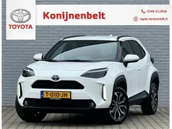 Wit Gebruikt 2022 Toyota Yaris Cross SUV | € 27.995 (Eerlijke prijs)
