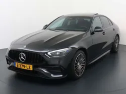 Zwart Gebruikt 2022 Mercedes C300e AMG line Sedan | € 49.995 (Iets duurder)