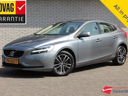 Grijs Gebruikt 2017 Volvo V40 Stationwagen | € 18.950 (Eerlijke prijs)