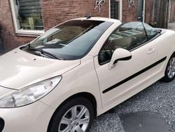 Beige Gebruikt 2007 Peugeot 207 CC Cabriolet | € 2.000 (Iets duurder)