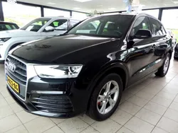 Zwart Gebruikt 2017 Audi Q3 SUV | € 20.650 (Eerlijke prijs)