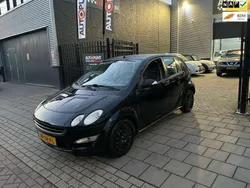 Zwart, metallic lak Gebruikt 2006 Smart ForFour Hatchback | € 1.999 (Duur)