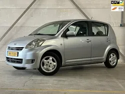 Grijs Gebruikt 2009 Daihatsu Sirion Hatchback | € 995 (Super prijs)