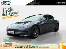 Grijs Gebruikt 2020 Tesla Model 3 Standard Range Sedan | € 23.939 (Eerlijke prijs)