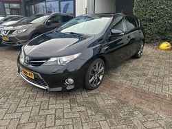Zwart Gebruikt 2014 Toyota Auris Hatchback | € 9.995 (Eerlijke prijs)