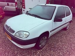 Wit Gebruikt 2003 Citroën Saxo First Hatchback | € 990 (Eerlijke prijs)