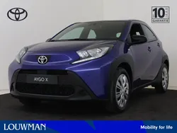 Blauw Gebruikt 2024 Toyota Aygo Play Hatchback | € 20.445 (Goede deal)