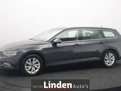 Grijs Gebruikt 2021 VW Passat Business Stationwagen | € 26.845