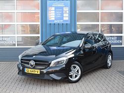 Zwart Gebruikt 2015 Mercedes A180 Ambition Hatchback | € 12.850 (Eerlijke prijs)