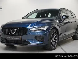 Blauw Gebruikt 2025 Volvo V60 Plus Stationwagen | € 49.995 (Goede deal)