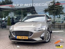 Grijs Gebruikt 2019 Ford Focus Titanium Stationwagen | € 17.890 (Eerlijke prijs)