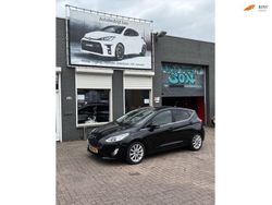 Zwart Gebruikt 2018 Ford Fiesta Titanium Hatchback | € 9.995 (Goede deal)