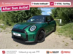 , metallic lak Gebruikt 2022 Mini Cooper Classic Hatchback | € 23.450 (Duur)