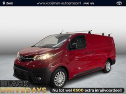 Rood Gebruikt 2017 Toyota Proace Van | € 20.652 (Duur)
