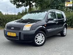 Zwart Gebruikt 2008 Ford Fusion Cool & Sound Edition MPV | € 2.888 (Eerlijke prijs)
