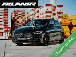 Zwart Gebruikt 2021 Mercedes B180 AMG line MPV | € 30.995 (Duur)