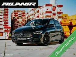 Zwart Gebruikt 2021 Mercedes B180 AMG line MPV | € 32.945 (Duur)