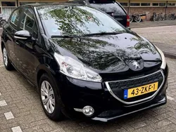 Zwart Gebruikt 2013 Peugeot 208 Hatchback | € 3.500 (Goede deal)