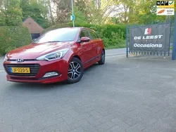 Rood Gebruikt 2016 Hyundai i20 Comfort Hatchback | € 10.450 (Eerlijke prijs)