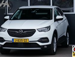 Wit Gebruikt 2020 Opel Grandland X Innovation SUV | € 16.950 (Eerlijke prijs)