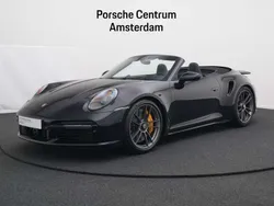 Zwart, metallic lak Gebruikt 2023 Porsche 992 Cabriolet | € 299.950 (Eerlijke prijs)