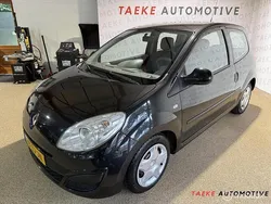 Zwart Gebruikt 2008 Renault Twingo Authentique Hatchback | € 1.450 (Eerlijke prijs)