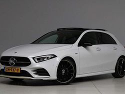 Wit Gebruikt 2019 Mercedes A200 Premium Hatchback | € 26.945 (Eerlijke prijs)
