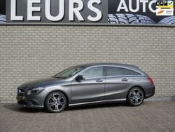 Grijs, metallic lak Gebruikt 2016 Mercedes CLA180 Shooting Brake Stationwagen | € 20.450 (Iets duurder)