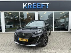 Zwart Gebruikt 2022 Peugeot 2008 Allure SUV | € 20.750 (Eerlijke prijs)