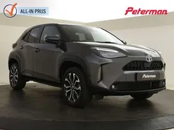 Grijs Gebruikt 2023 Toyota Yaris Cross Team SUV | € 27.899 (Eerlijke prijs)