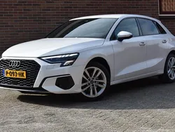 Wit Gebruikt 2022 Audi A3 Sportback Advanced Hatchback | € 25.949 (Eerlijke prijs)