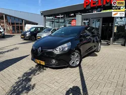 Zwart Gebruikt 2015 Renault Clio IV Night&Day Hatchback | € 8.799 (Eerlijke prijs)