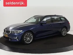 Blauw Gebruikt 2020 BMW 320 Executive Stationwagen | € 23.900 (Goede deal)
