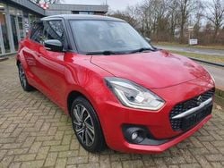 Rood Gebruikt 2021 Suzuki Swift Style Hatchback | € 18.250 (Eerlijke prijs)