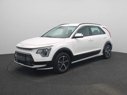 Wit Nieuw 2025 Kia Niro SUV | € 33.440 (Goede deal)