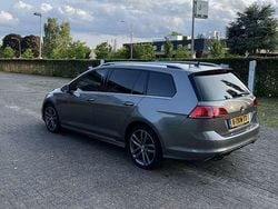 Grijs Gebruikt 2015 VW Golf VII Highline Stationwagen | € 9.999 (Goede deal)