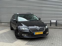 Zwart Gebruikt 2016 Skoda Superb Business Line Stationwagen | € 10.495 (Eerlijke prijs)