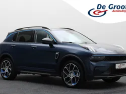 Blauw, metallic lak Gebruikt 2022 Lynk & Co 01 SUV | € 22.450 (Eerlijke prijs)