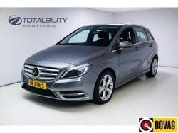 Grijs Gebruikt 2013 Mercedes B180 Ambition MPV | € 11.450 (Goede deal)